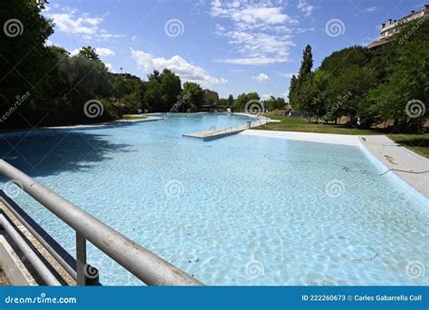 piscina vallparadis|Actividades en el parque